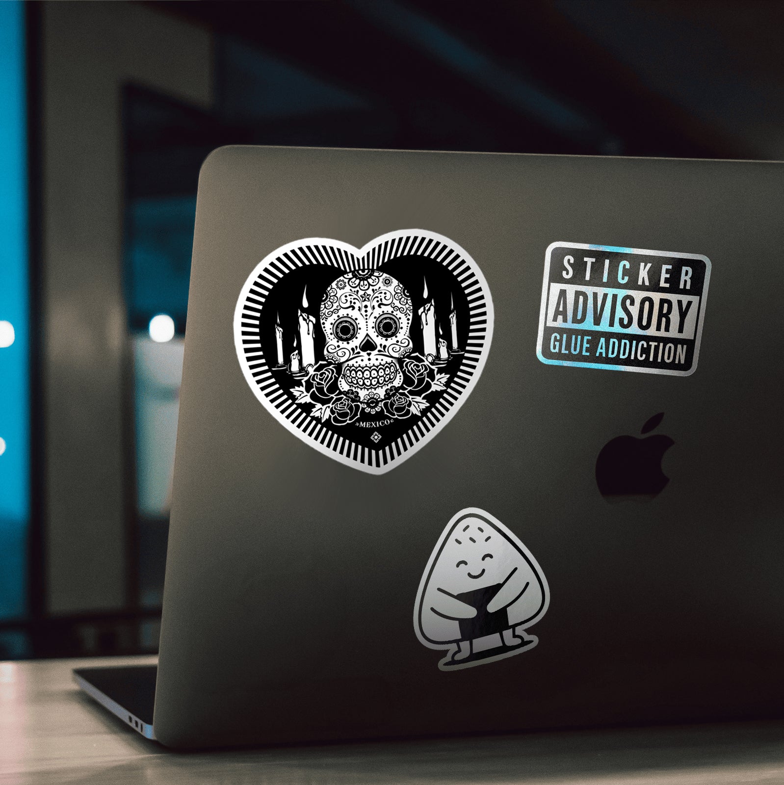 SKULL HEART • Sticker